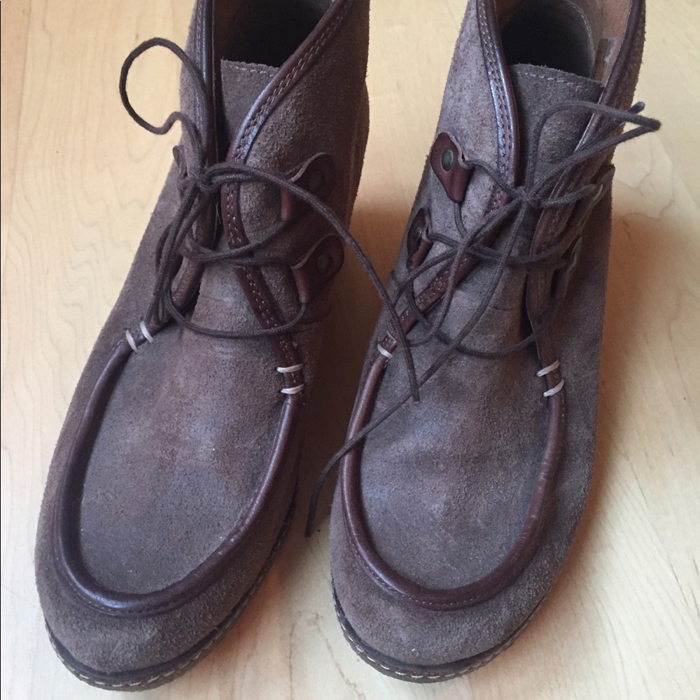 Brown suede  chukka boot, wedge heel